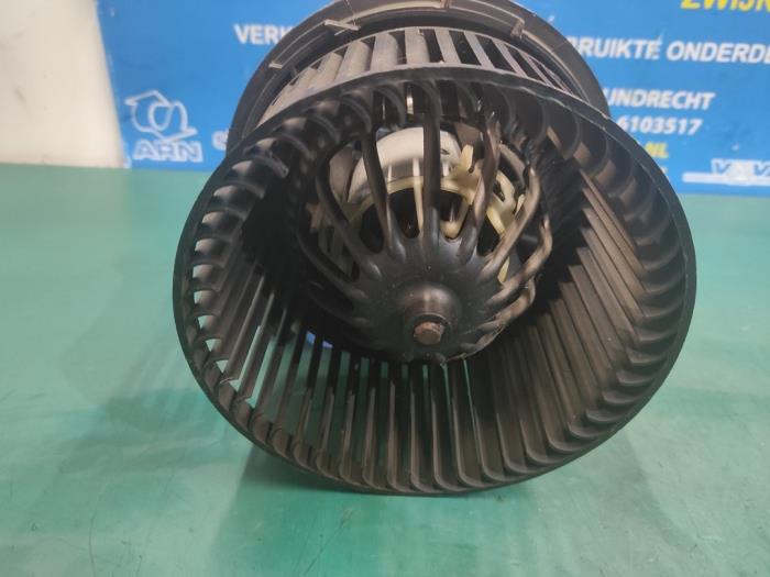 Heating and ventilation fan motor Nissan NV 200 1.5 dCi 110 