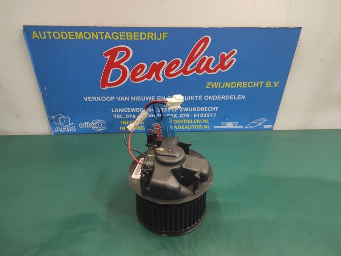 f1e69736-6f92-4a5b-b0e0- 