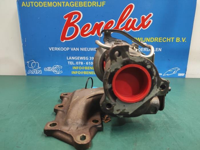 Turbo from a Renault Clio IV Estate/Grandtour (7R) 0.9 Energy TCE 90 12V 2015