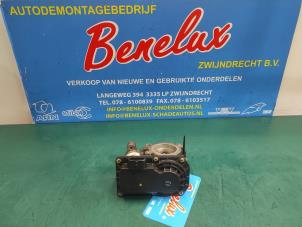 Used Throttle body Renault Clio IV Estate/Grandtour (7R) 0.9 Energy TCE 90 12V Price on request offered by Benelux Zwijndrecht B.V.