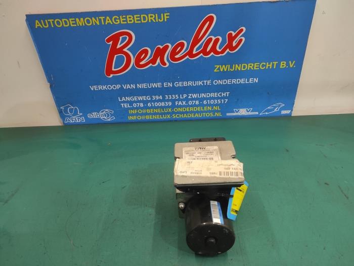 Begagnade ABS-pump Opel Vectra C 1.8 16V Pris € 25,00 Marginaltabell erbjuds av Benelux Zwijndrecht B.V.