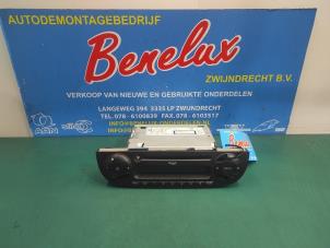 Used Radio CD player Fiat 500 (312) 1.2 69 Price on request offered by Benelux Zwijndrecht B.V.