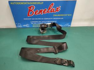 Used Front seatbelt, left Opel Astra G Caravan (F35) 1.6 16V Price on request offered by Benelux Zwijndrecht B.V.