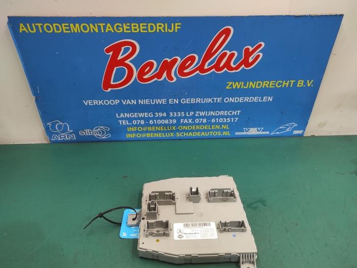 Używane Modul Comfort Mercedes C (C205) C-250 2.0 16V Cena na żądanie oferowane przez Benelux Zwijndrecht B.V.