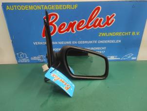 Used Wing mirror, right Ford Fiesta 5 (JD/JH) 1.3 Price on request offered by Benelux Zwijndrecht B.V.