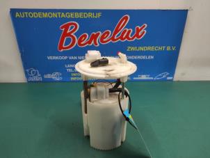 Used Electric fuel pump Renault Megane IV Estate (RFBK) 1.3 TCE 115 16V Price on request offered by Benelux Zwijndrecht B.V.