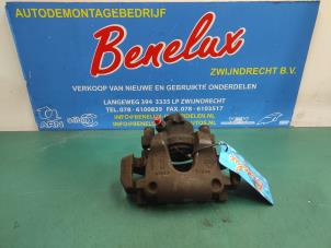 Used Front brake calliper, right Renault Clio IV (5R) 0.9 Energy TCE 90 12V Price on request offered by Benelux Zwijndrecht B.V.