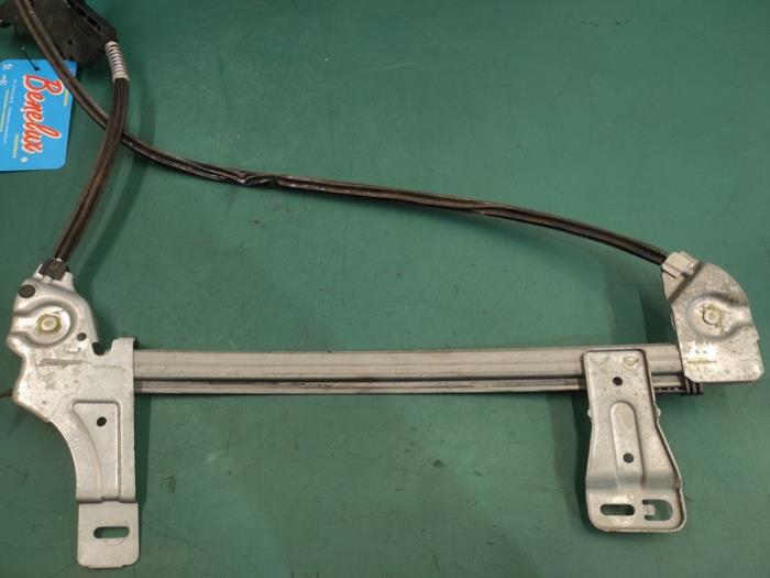 Window mechanism 2-door, front right Peugeot 307 CC 2.0 16V 