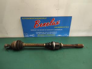 Used Front drive shaft, right Peugeot 307 CC (3B) 2.0 16V Price on request offered by Benelux Zwijndrecht B.V.