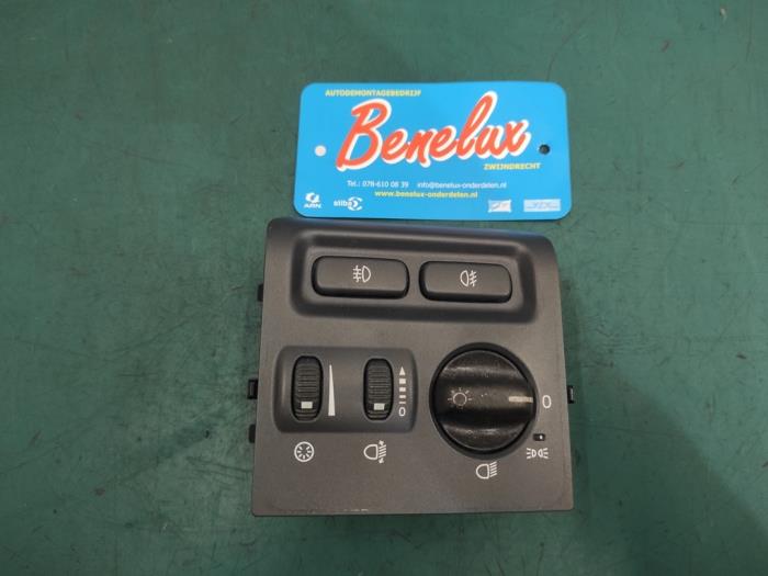 Light switch Volvo V40 2.0 16V - 00000 - Benelux Zwijndrecht B.V.