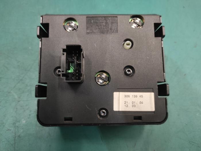 Light switch Volvo V40 2.0 16V - 00000 - Benelux Zwijndrecht B.V.
