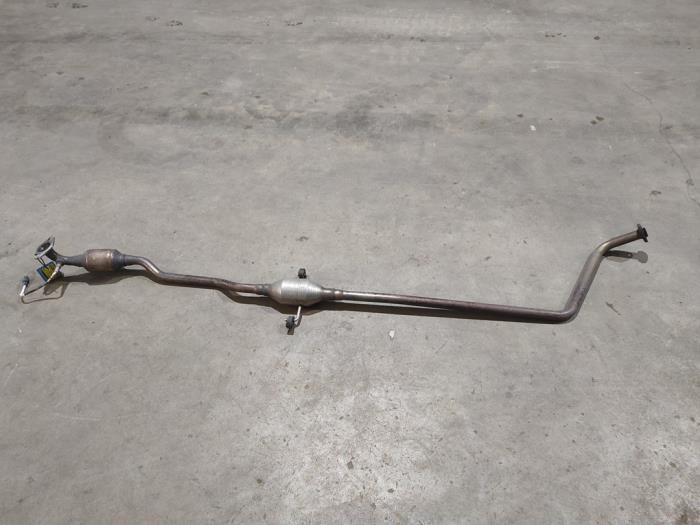 Gebrauchte Auspuff Mitteldämpfer Peugeot 108 1.0 12V VVT-i Preis auf Anfrage angeboten von Benelux Zwijndrecht B.V.