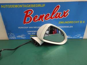 Used Wing mirror, right Opel Corsa D 1.4 16V Twinport Price on request offered by Benelux Zwijndrecht B.V.