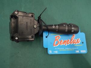 Used Wiper switch Renault Clio IV (5R) 0.9 Energy TCE 90 12V Price on request offered by Benelux Zwijndrecht B.V.