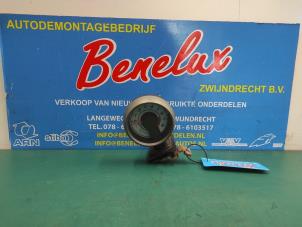 Gebrauchte Drehzahlmesser Peugeot 107 1.0 12V Preis auf Anfrage angeboten von Benelux Zwijndrecht B.V.
