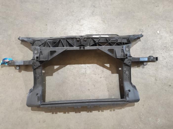 Używane Panel przedni Seat Altea (5P1) 1.6 Cena € 65,00 Procedura marży oferowane przez Benelux Zwijndrecht B.V.