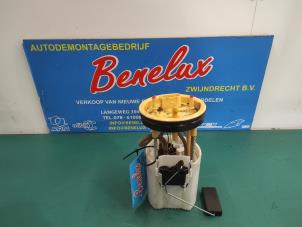 Used Electric fuel pump Volkswagen Polo V (6R) 1.2 TDI 12V BlueMotion Price on request offered by Benelux Zwijndrecht B.V.