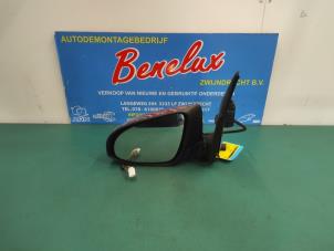 Used Wing mirror, left Peugeot 108 1.0 12V VVT-i Price on request offered by Benelux Zwijndrecht B.V.