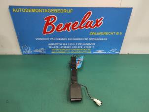 Used Seatbelt tensioner, left Nissan Qashqai (J10) 2.0 16V Price on request offered by Benelux Zwijndrecht B.V.