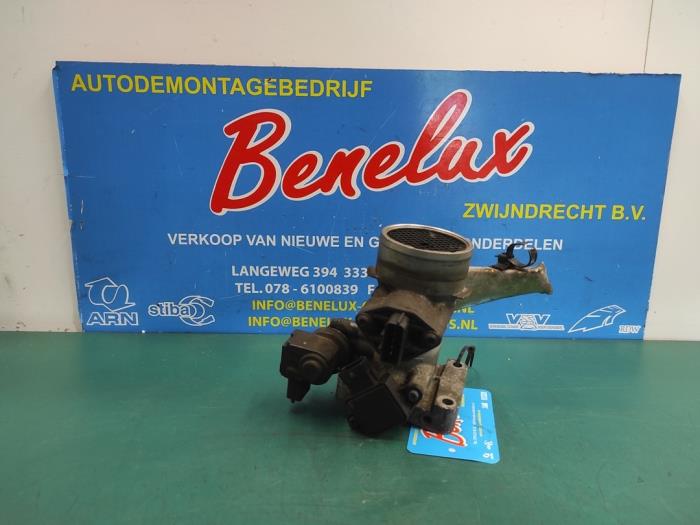 Begagnade Spjällhus Nissan Micra (K11) 1.4 16V Pris på förfrågan erbjuds av Benelux Zwijndrecht B.V.