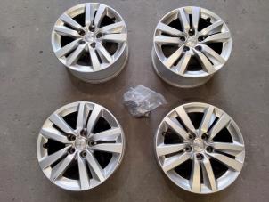 Used Set of wheels Peugeot 308 SW (L4/L9/LC/LJ/LR) 1.6 BlueHDi 120 Price on request offered by Benelux Zwijndrecht B.V.