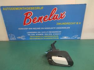 Used Headlight washer Volkswagen Transporter T6 2.0 TDI 150 Price on request offered by Benelux Zwijndrecht B.V.