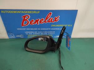 Used Wing mirror, left Opel Astra J (PC6/PD6/PE6/PF6) 1.4 Turbo 16V Price on request offered by Benelux Zwijndrecht B.V.