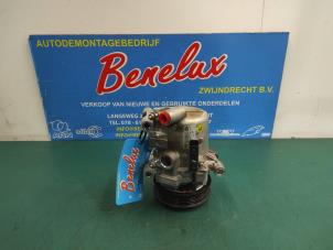 Used Air conditioning pump Opel Vivaro 2.0 Diesel 145 Price on request offered by Benelux Zwijndrecht B.V.