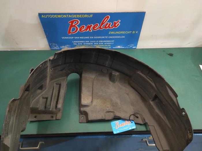 Używane Nadkole Suzuki Swift (ZA/ZC/ZD) 1.2 16V Cena na żądanie oferowane przez Benelux Zwijndrecht B.V.