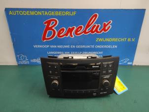 Used Radio CD player Suzuki Swift (ZA/ZC/ZD) 1.2 16V Price on request offered by Benelux Zwijndrecht B.V.
