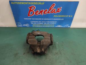 Used Front brake calliper, right Volkswagen Transporter T6 2.0 TDI 150 Price on request offered by Benelux Zwijndrecht B.V.