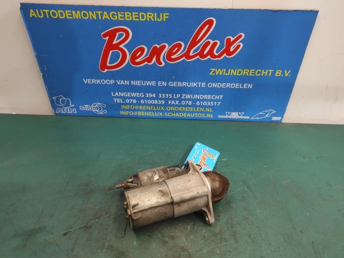 Starter from a Opel Astra H SW (L35) 1.6 16V Twinport 2006