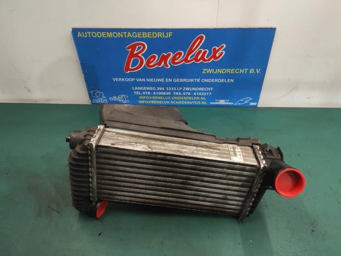 Usados Intercooler Ford Focus 3 1.5 TDCi Precio de solicitud ofrecido por Benelux Zwijndrecht B.V.