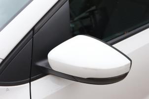 Gebrauchte Außenspiegel links Volkswagen Polo V (6R) 1.2 12V BlueMotion Technology Preis auf Anfrage angeboten von Benelux Zwijndrecht B.V.