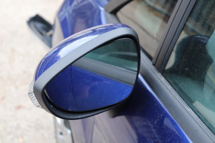 Außenspiegel links van een Ford Fiesta 6 (JA8) 1.0 Ti-VCT 12V 65 2013