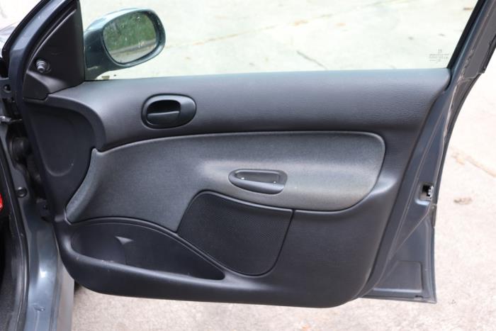 Front door 4-door, right Peugeot 206 1.4 XR,XS,XT,Gentry KTH - 9004K5