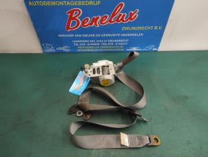 Used Front seatbelt, left Toyota Prius (ZVW3) 1.8 16V Price on request offered by Benelux Zwijndrecht B.V.