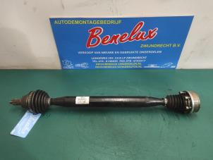 Used Front drive shaft, right Volkswagen Polo V (6R) 1.2 12V BlueMotion Technology Price on request offered by Benelux Zwijndrecht B.V.