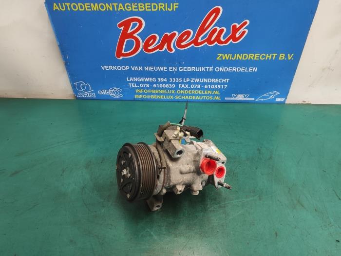 Usagé Pompe clim Ford Transit Courier 1.5 TDCi 75 Prix sur demande proposé par Benelux Zwijndrecht B.V.