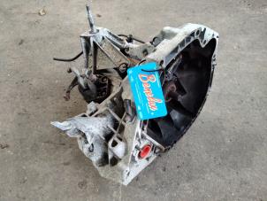 Used Gearbox Renault Kangoo Express (FW) 1.5 dCi 75 Price on request offered by Benelux Zwijndrecht B.V.