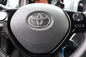 Usados Juego y módulo de airbag Toyota Aygo (B40) 1.0 12V VVT-i Precio de solicitud ofrecido por Benelux Zwijndrecht B.V.