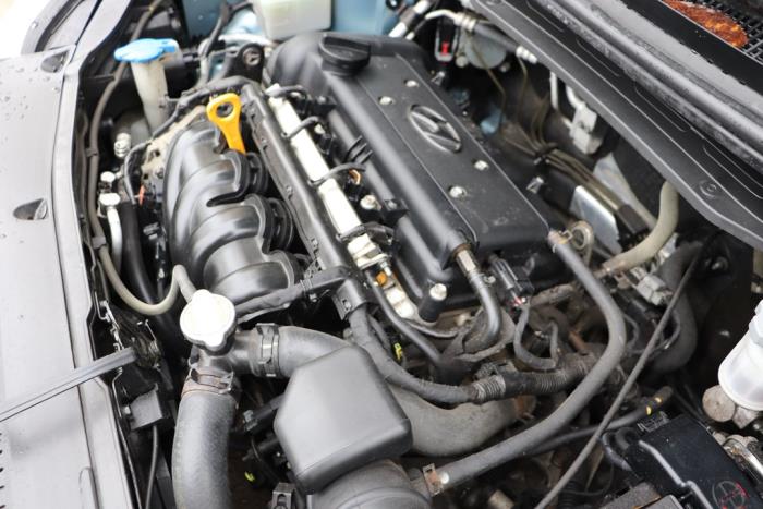 Engine from a Hyundai i20 1.4i 16V 2009