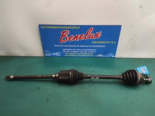 Used Front drive shaft, right BMW X4 (F26) xDrive 20i 2.0 16V Twin Power Turbo Price on request offered by Benelux Zwijndrecht B.V.