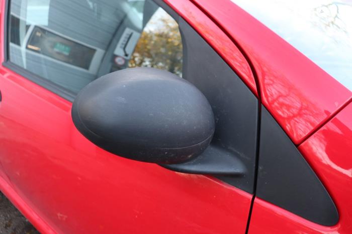 Außenspiegel rechts van een Toyota Aygo (B10) 1.0 12V VVT-i 2012