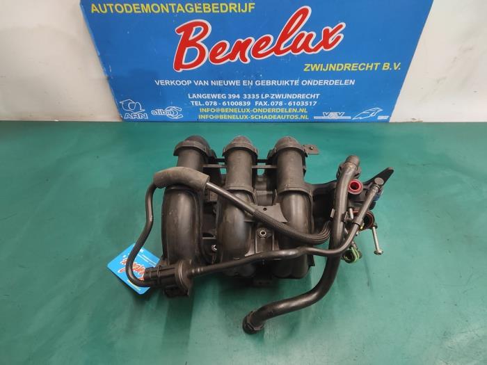 Używane Kolektor dolotowy Ford Fiesta 6 (JA8) 1.0 Ti-VCT 12V 65 Cena na żądanie oferowane przez Benelux Zwijndrecht B.V.