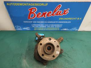 Used Knuckle, front right Nissan Primastar 2.0 dCi 120 Price on request offered by Benelux Zwijndrecht B.V.