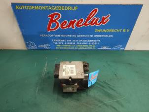 Used ABS pump Nissan Primastar 2.0 dCi 120 Price on request offered by Benelux Zwijndrecht B.V.