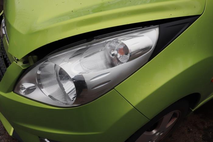Gebrauchte Scheinwerfer links Chevrolet Spark (M300) 1.2 16V Preis auf Anfrage angeboten von Benelux Zwijndrecht B.V.