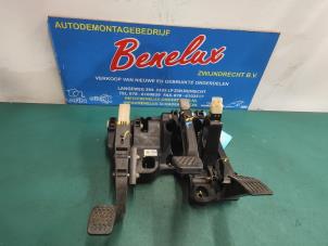 Used Set of pedals Chevrolet Spark (M300) 1.0 16V Price € 300,00 Margin scheme offered by Benelux Zwijndrecht B.V.