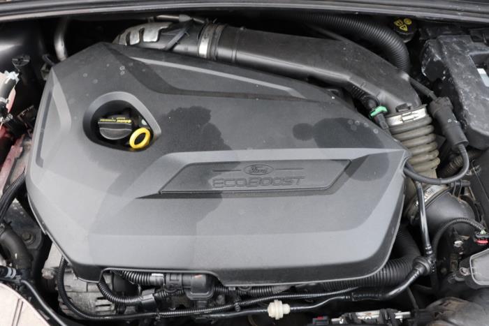 Motor van een Ford Focus 3 1.6 EcoBoost 16V 2012